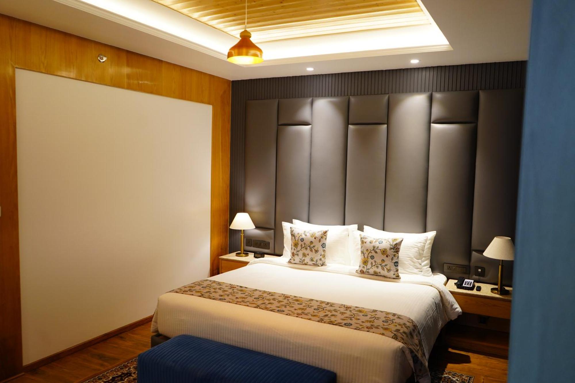 Welcomheritage Natraj, Mcleod Ganj Bagian luar foto