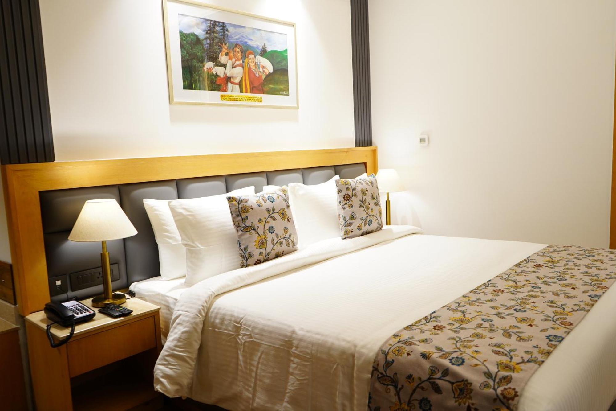 Welcomheritage Natraj, Mcleod Ganj Bagian luar foto